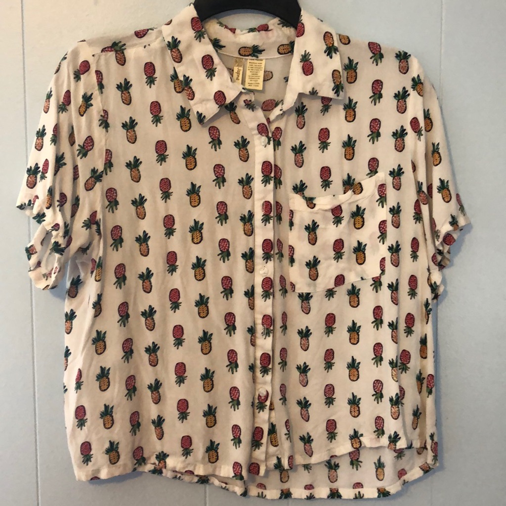 Pineapple Crop Button Up